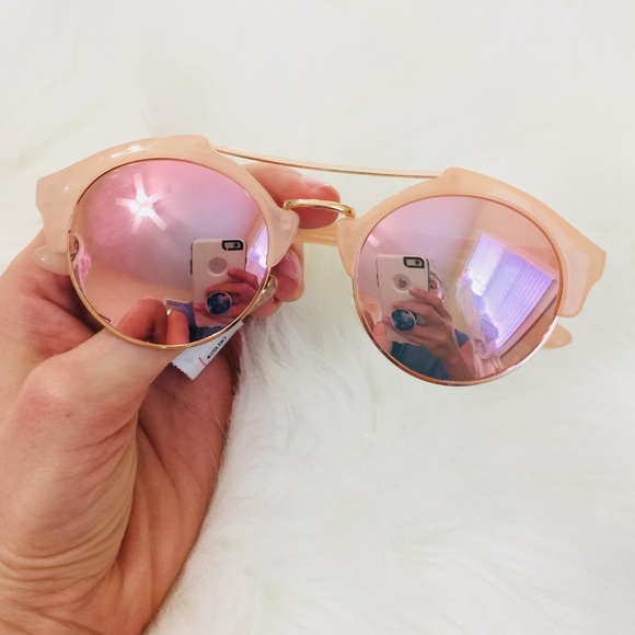Express Accessories - NEW Express Rose Gold Round Bridged Sunglasses